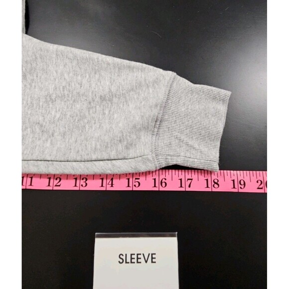 Old Navy Womens Medium Gray Sweater Cropped Palm Trees Coastal Paradise Tropical - Picture 16 of 16